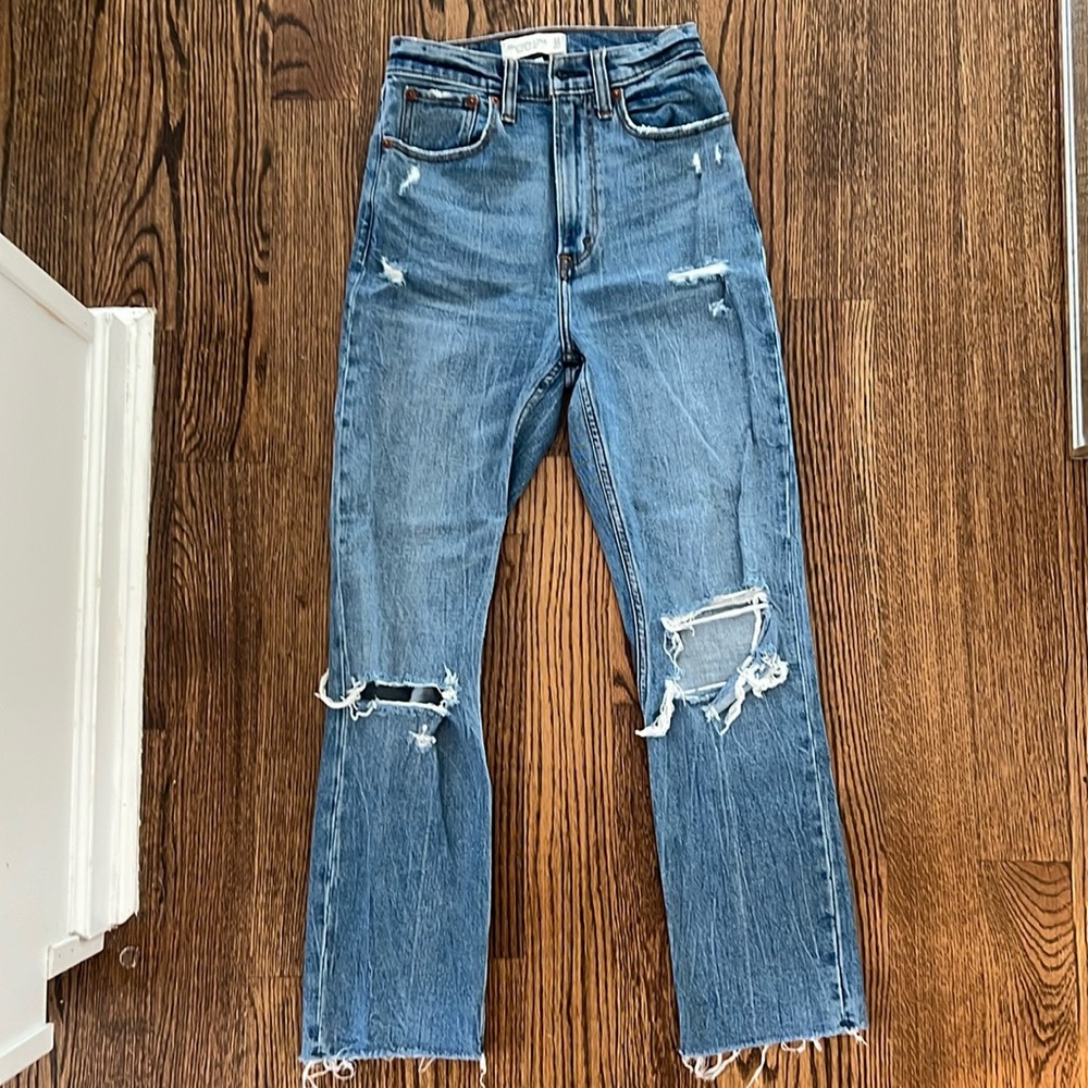 Abercrombie ankle straight ultra high rise 24 / 00